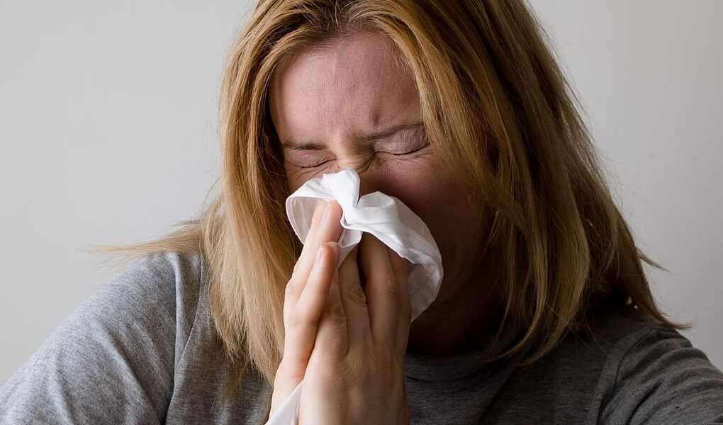Quand je me mouche le matin il y a du sang Pourquoi et que faire ? Le blog du savoir
