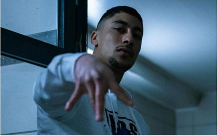 Quelle est la taille de Maes?